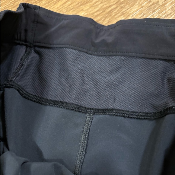 Lululemon Shorts Size S 7 inch inseam - Picture 5 of 5